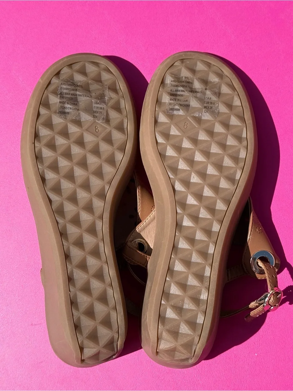 AEROSOLES see photos